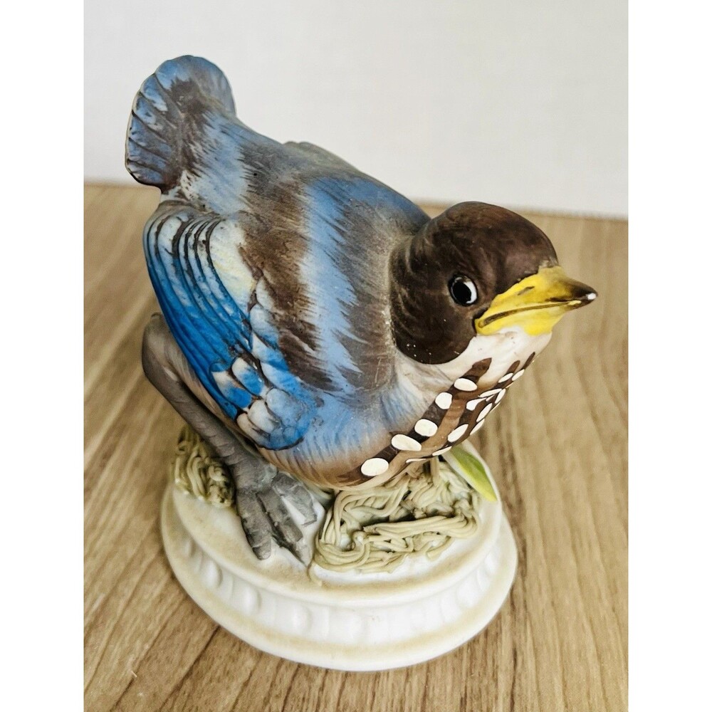 Vintage intage hand-painted Lefton China bluebird porcelain figurine